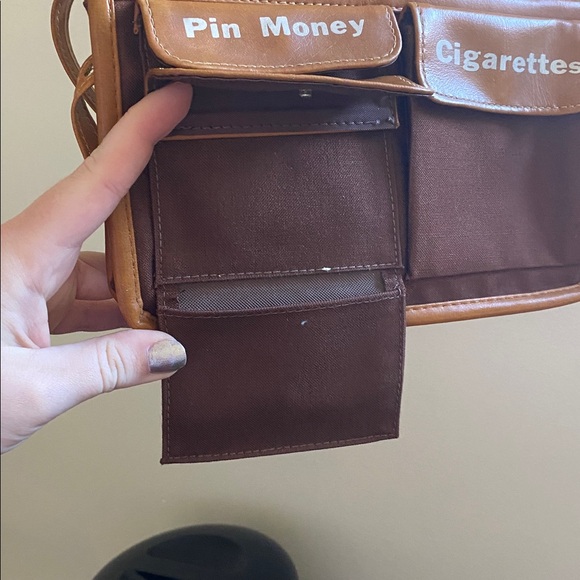 Labeled wristlet - Picture 6 of 7